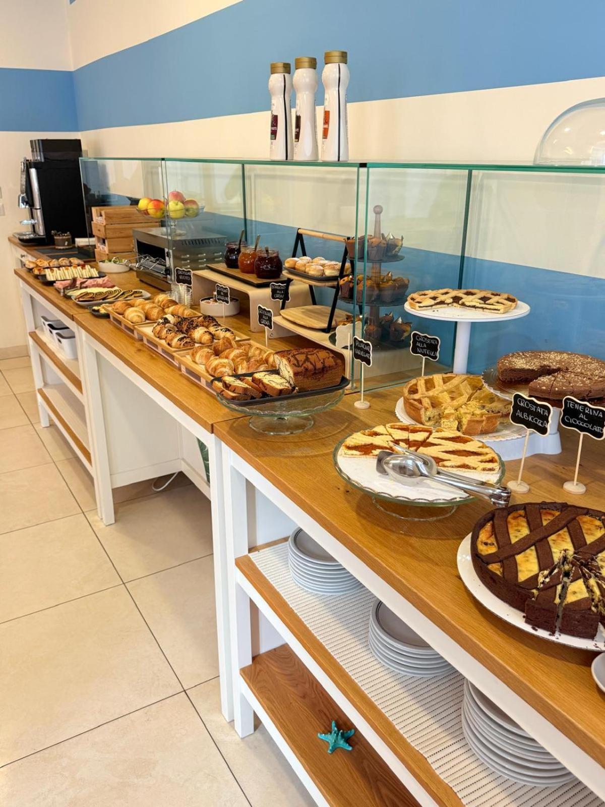 רימיני Hotel Berenice מראה חיצוני תמונה